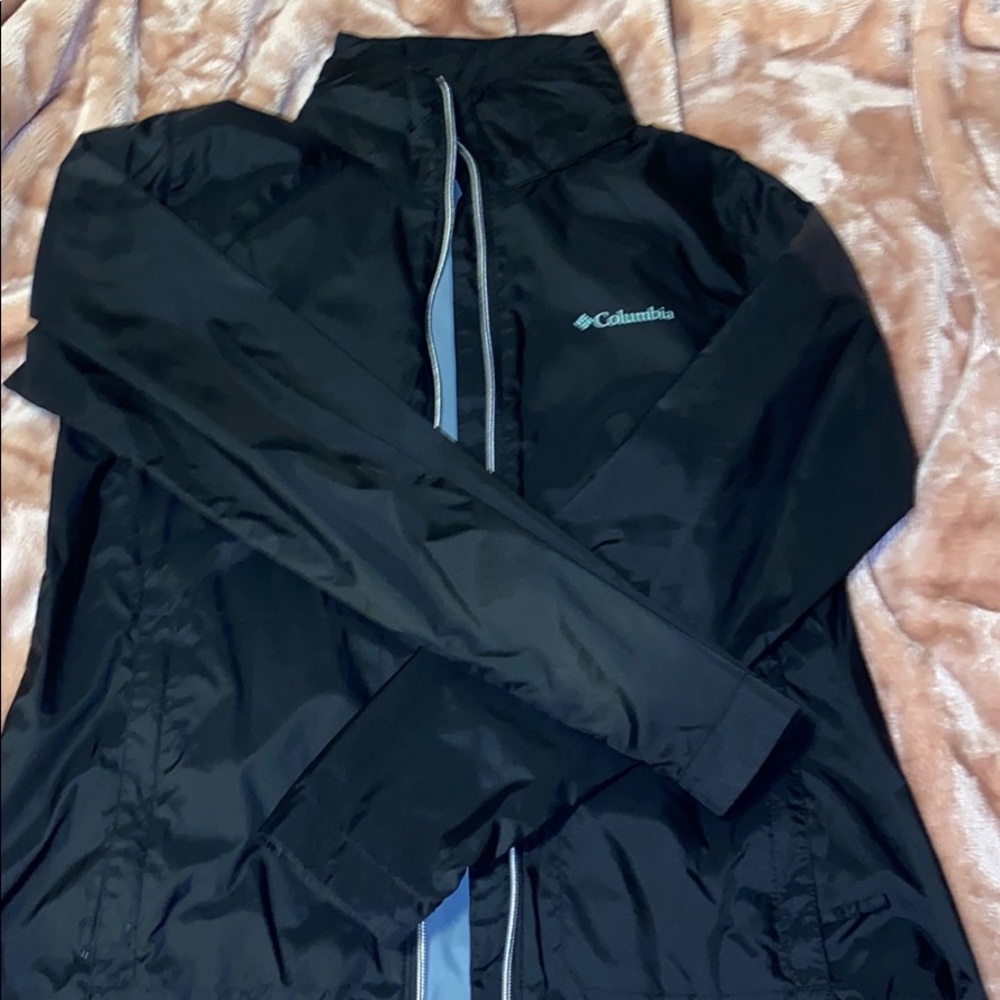 Women’s Columbia Windbreaker